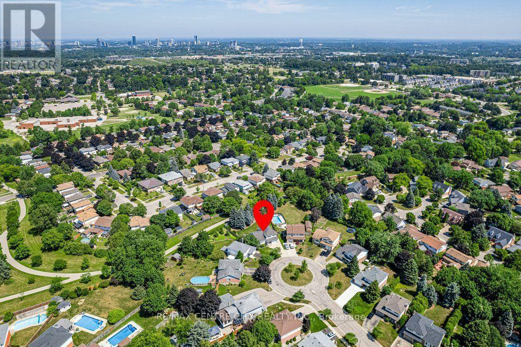 39 Bonnybank Court, Kitchener, ON - Outdoor With View