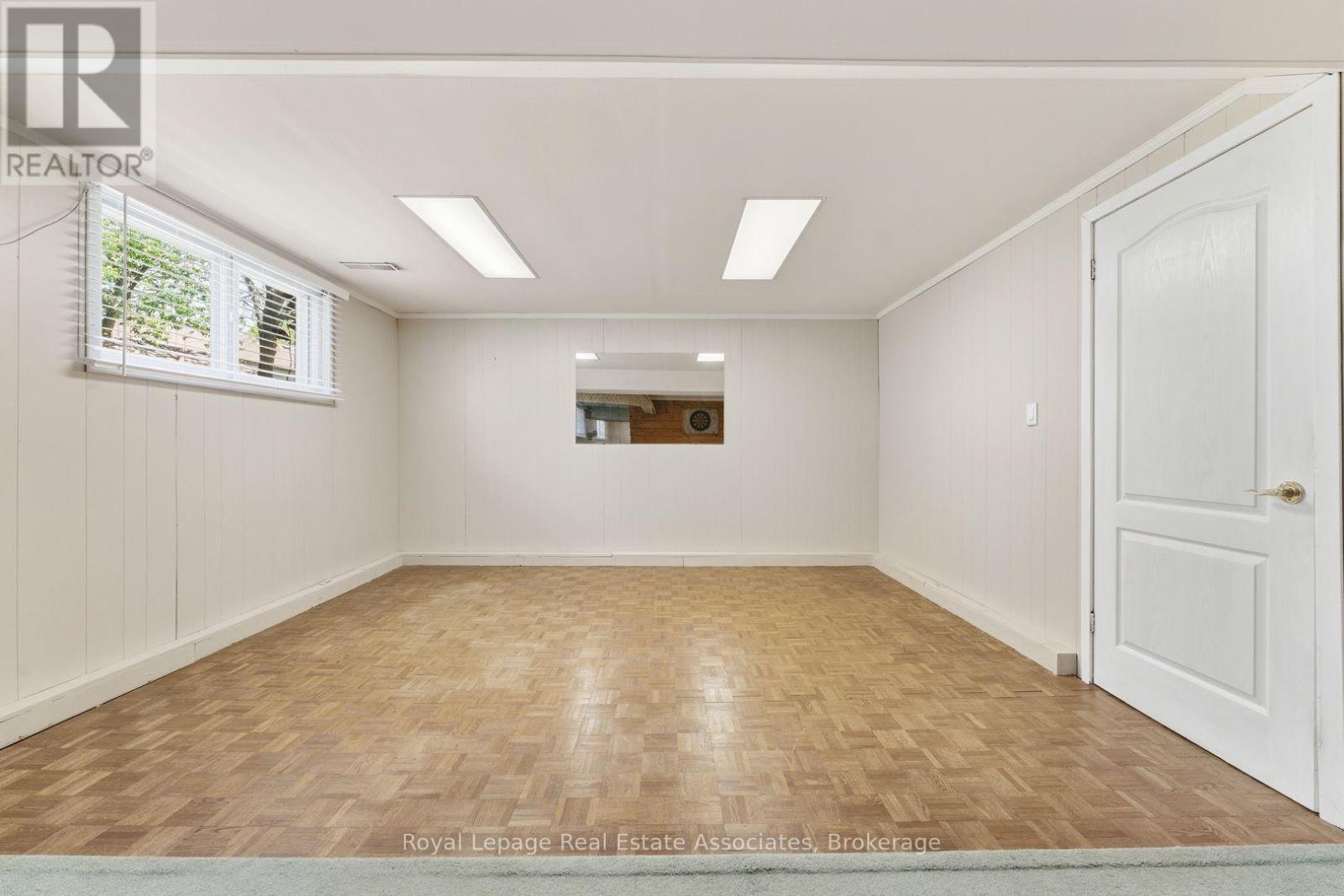 1069 Alexandra Avenue, Mississauga, ON - Indoor Photo Showing Other Room