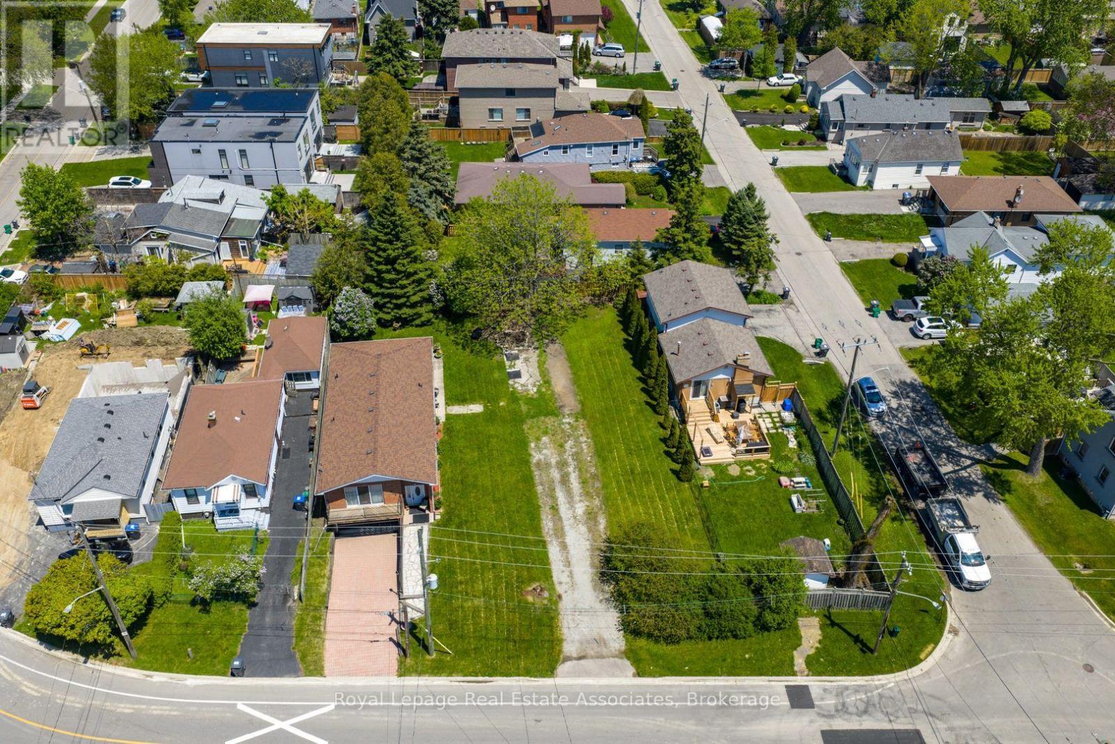 1069 Alexandra Avenue, Mississauga, ON - Outdoor With View