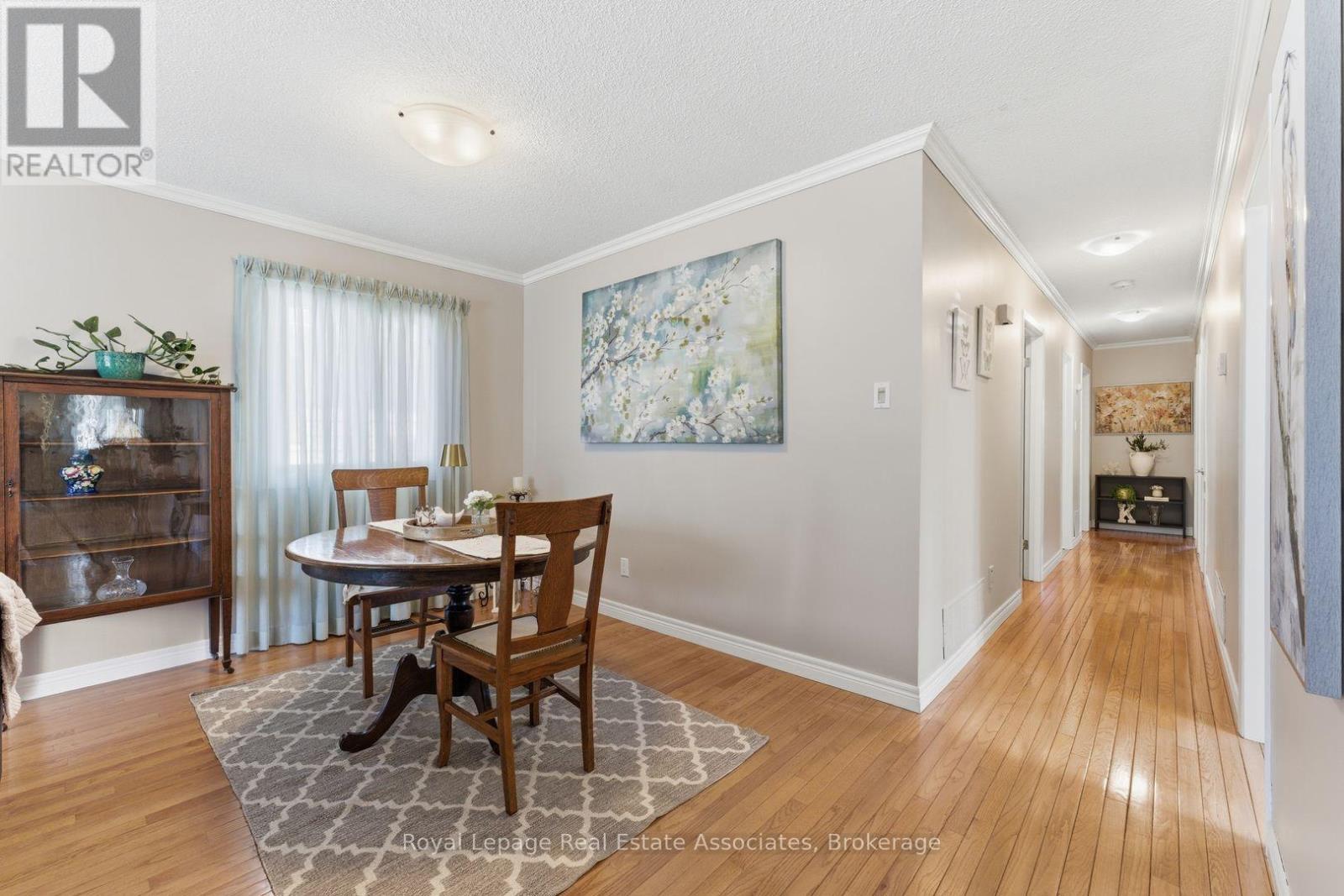 1069 Alexandra Avenue, Mississauga, ON - Indoor Photo Showing Dining Room