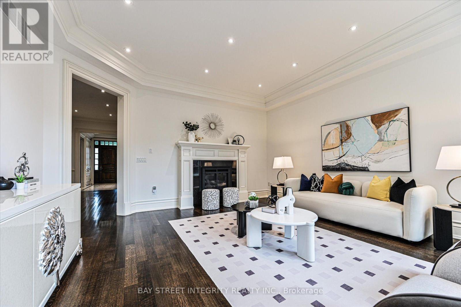 5 Westgrove Crescent, Toronto, ON - Indoor Photo Showing Living Room With Fireplace
