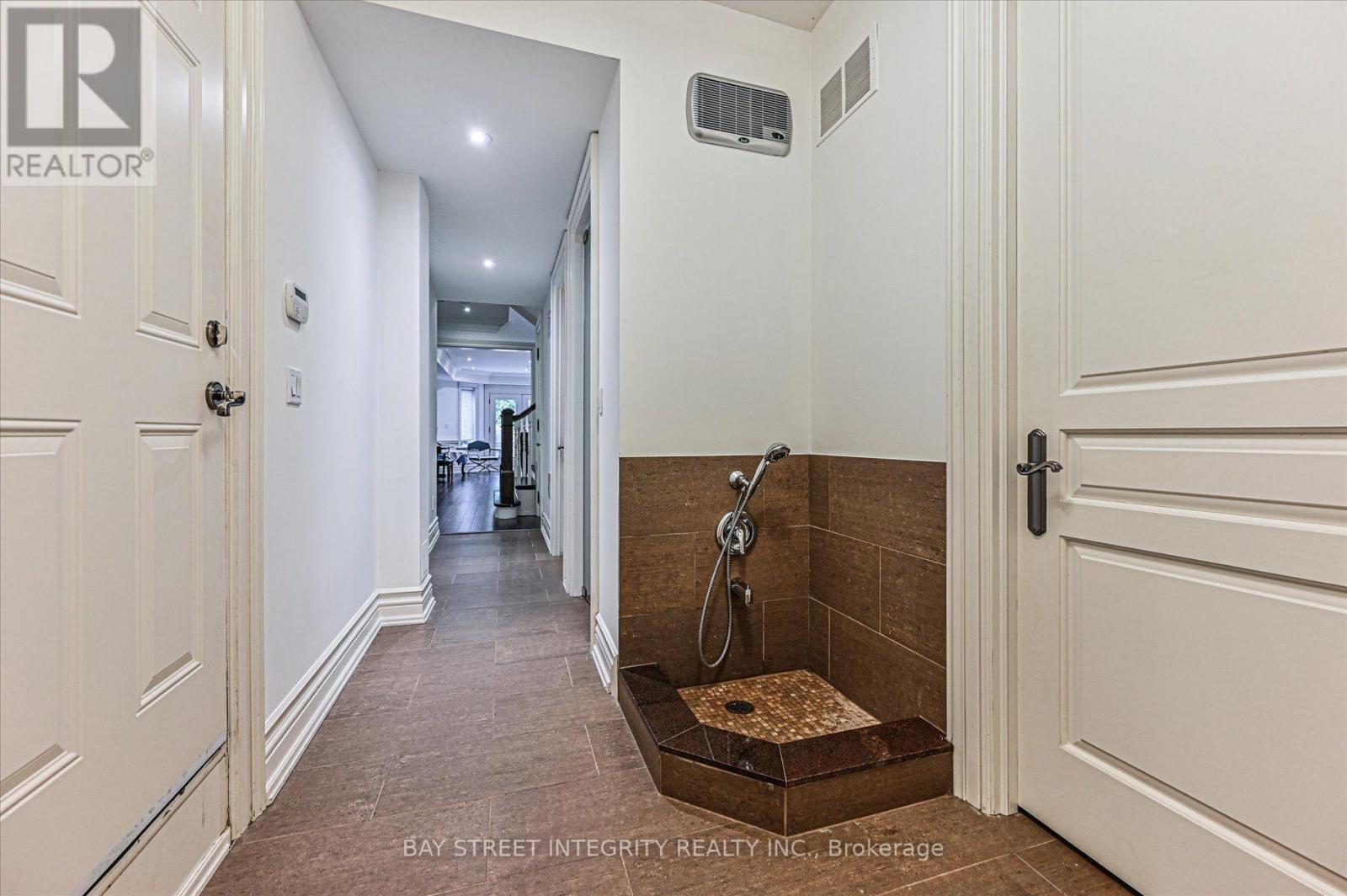 5 Westgrove Crescent, Toronto, ON - Indoor Photo Showing Other Room