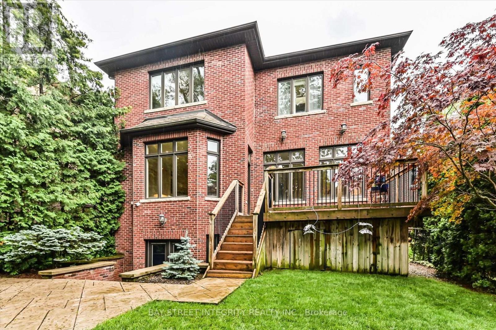 5 Westgrove Crescent, Toronto, ON - Outdoor