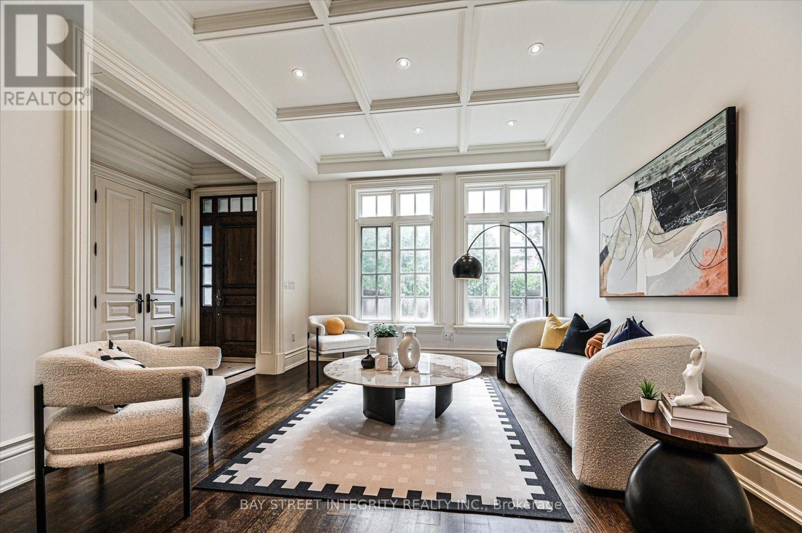 5 Westgrove Crescent, Toronto, ON - Indoor