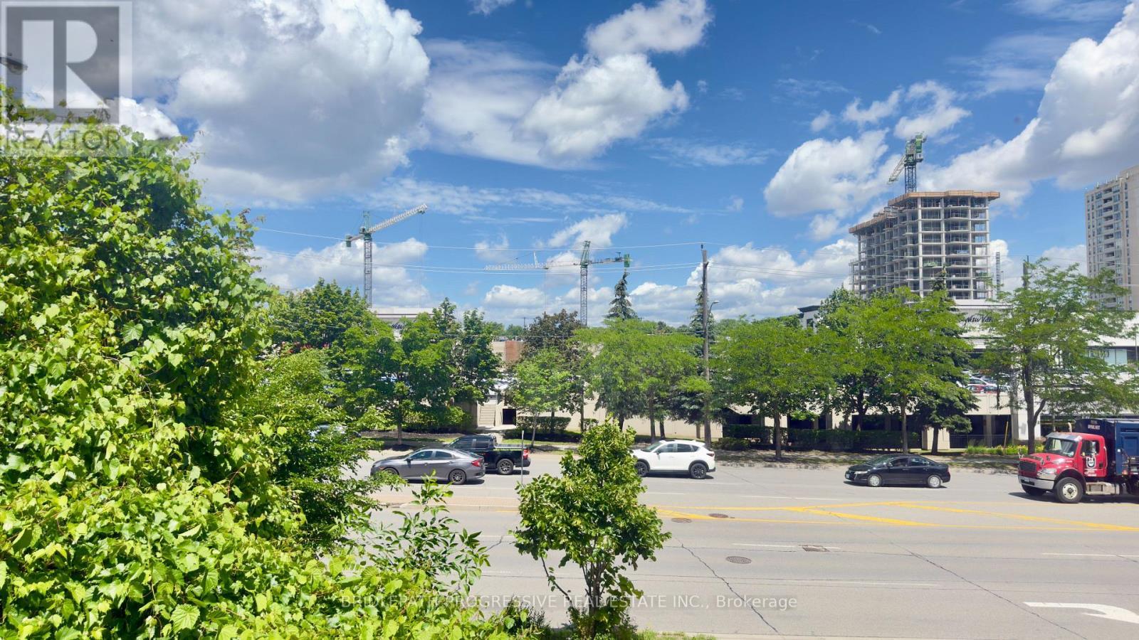 589 Sheppard Avenue E, Toronto, ON - Outdoor With View