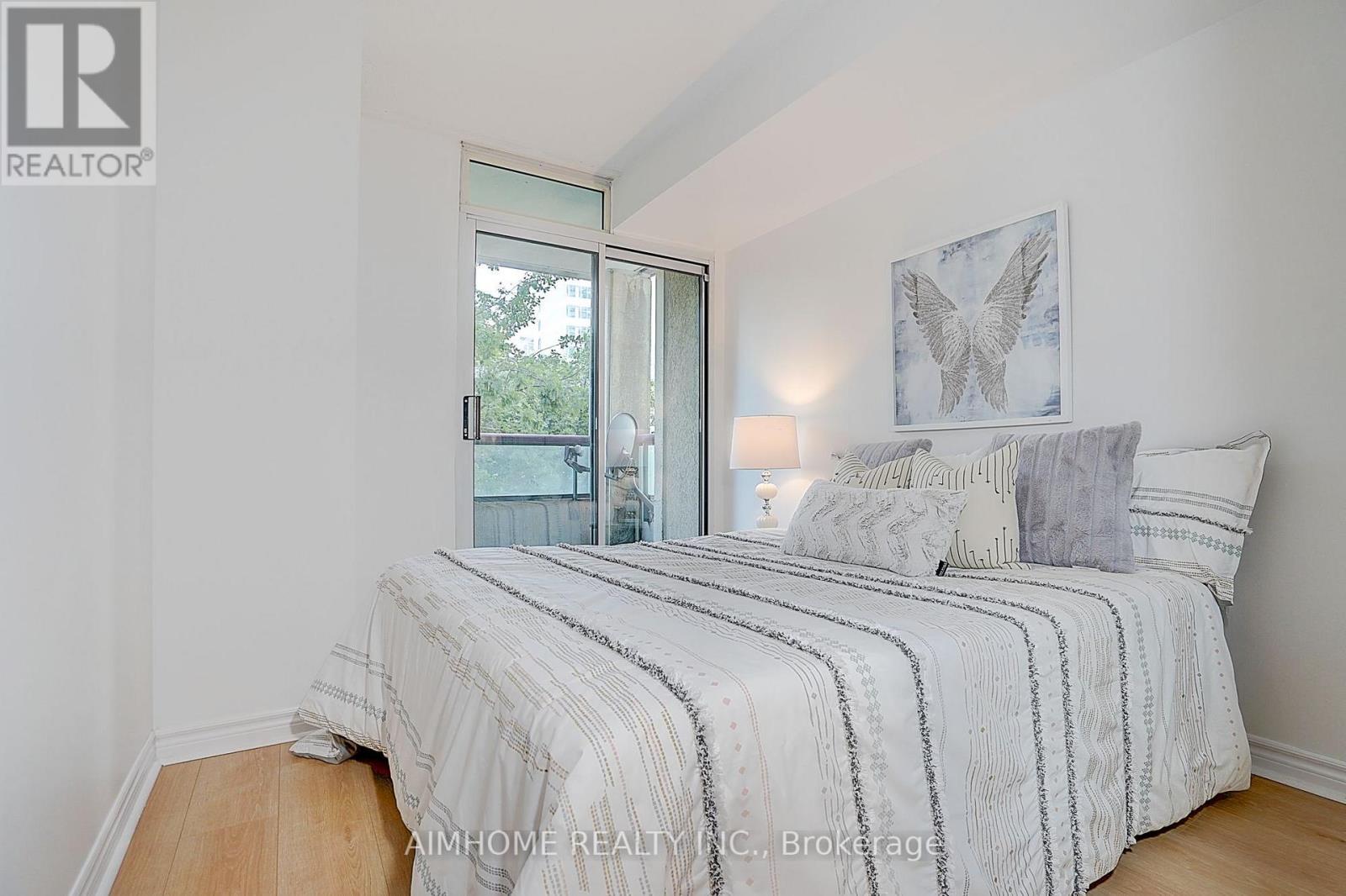 511 - 238 Doris Avenue, Toronto, ON - Indoor Photo Showing Bedroom
