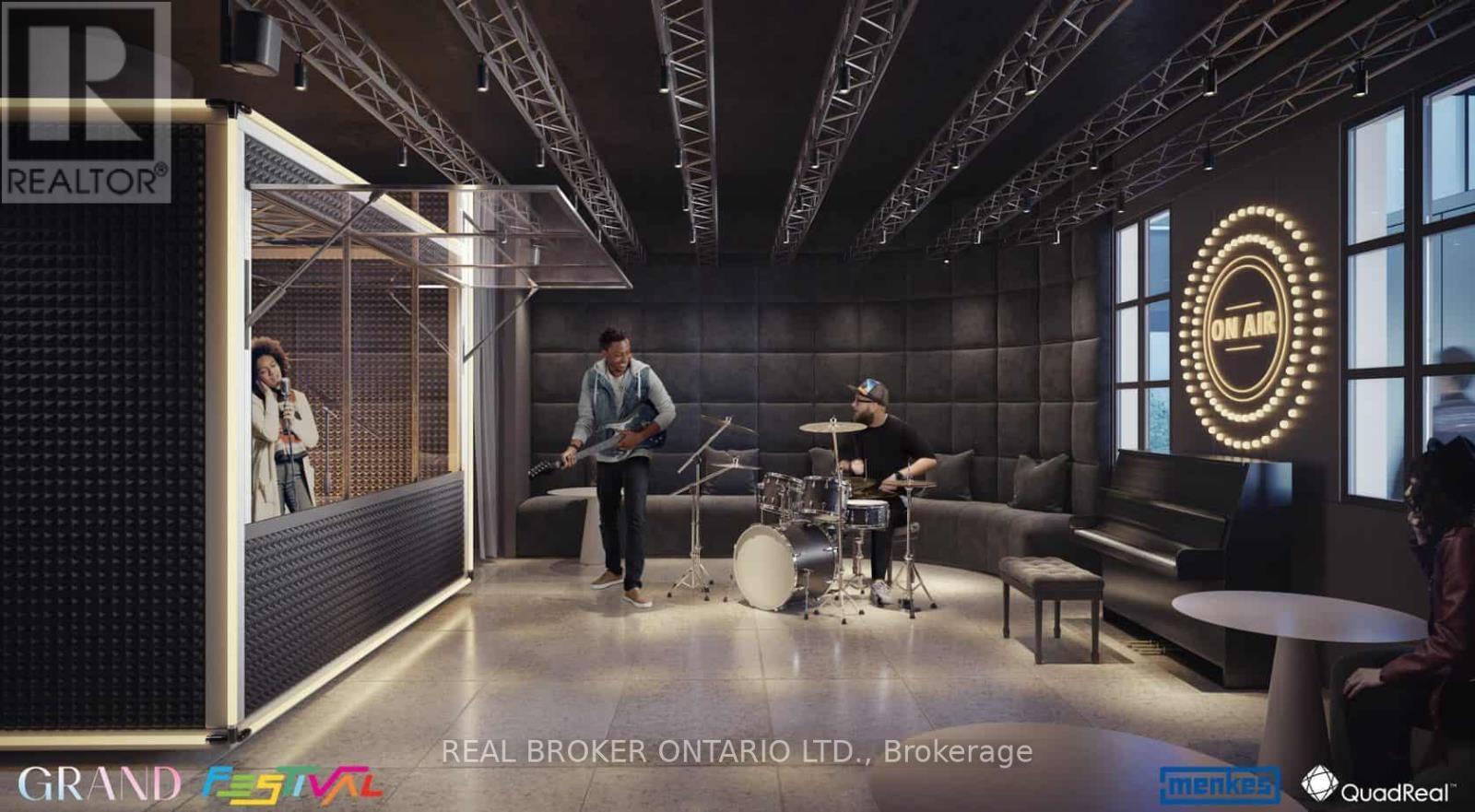 2507 - 28 Interchange Way, Vaughan, ON - Outdoor