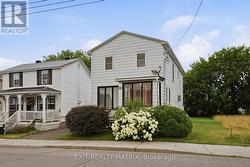 281 HIGGINSON STREET Hawkesbury, ON K6A 1G8