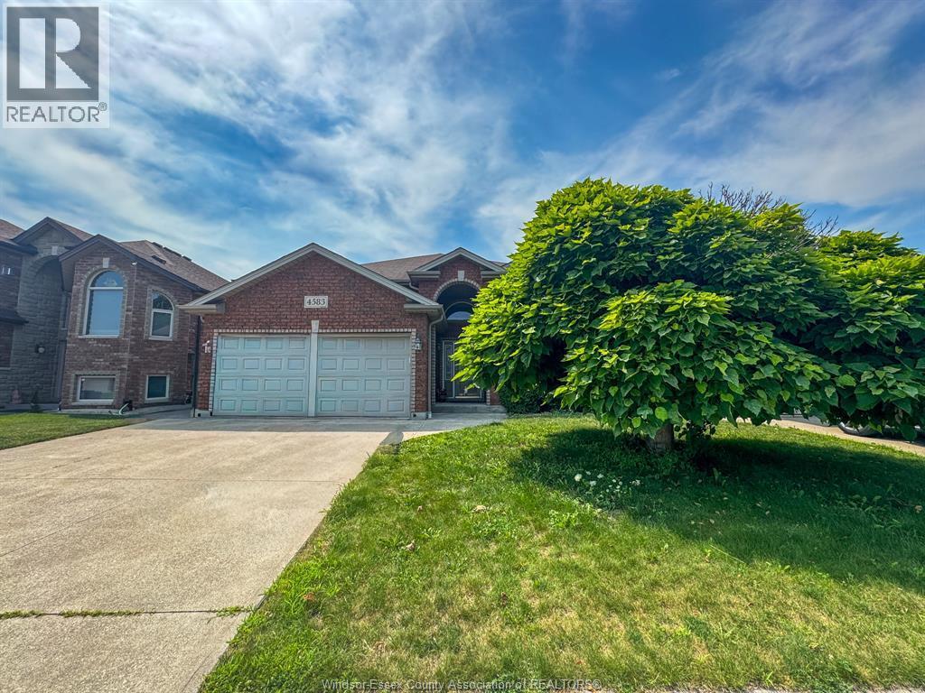 4583 Helsinki, Windsor, ON - Outdoor