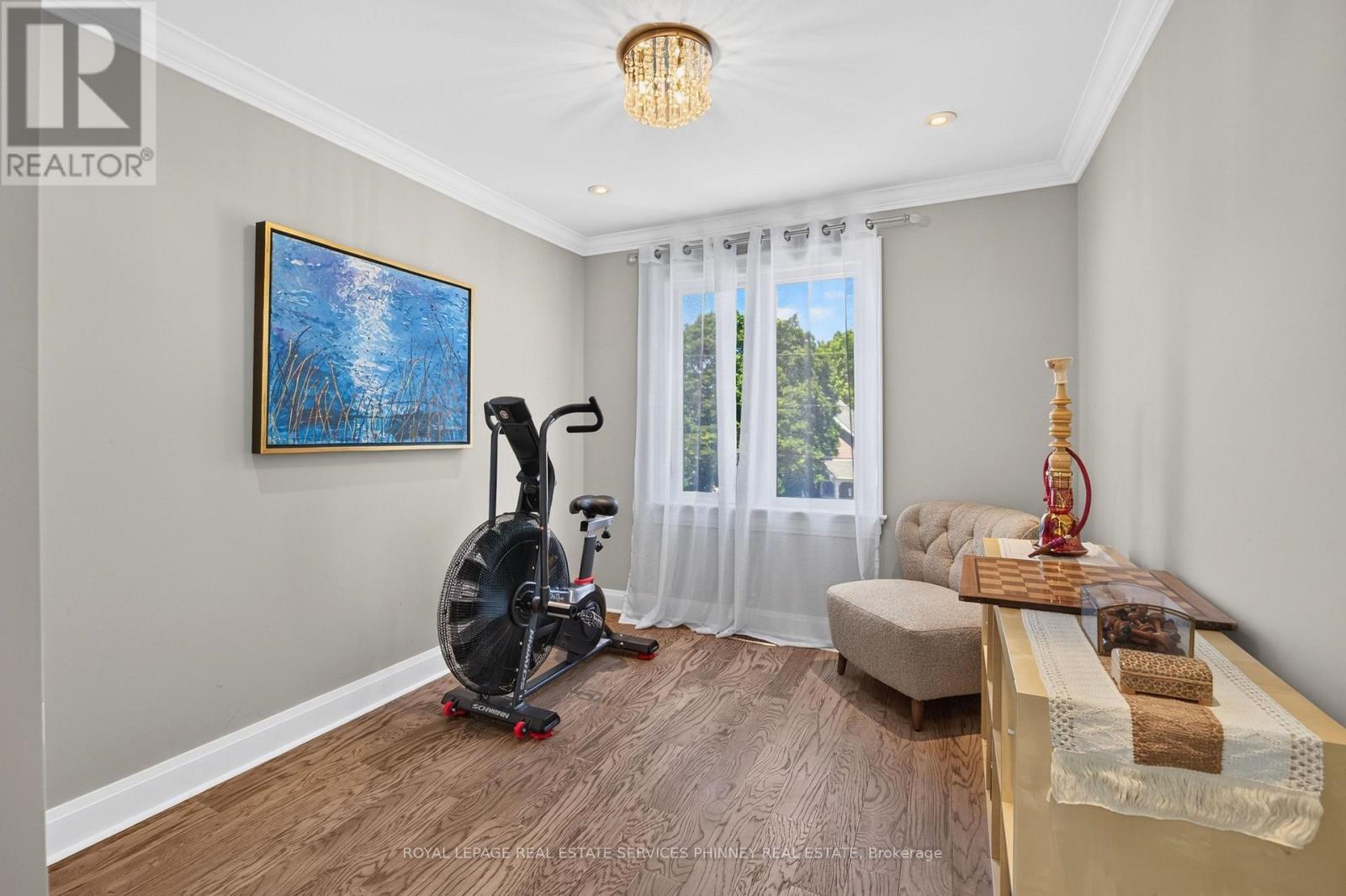 245 Florence Avenue, Toronto, ON - Indoor Photo Showing Gym Room
