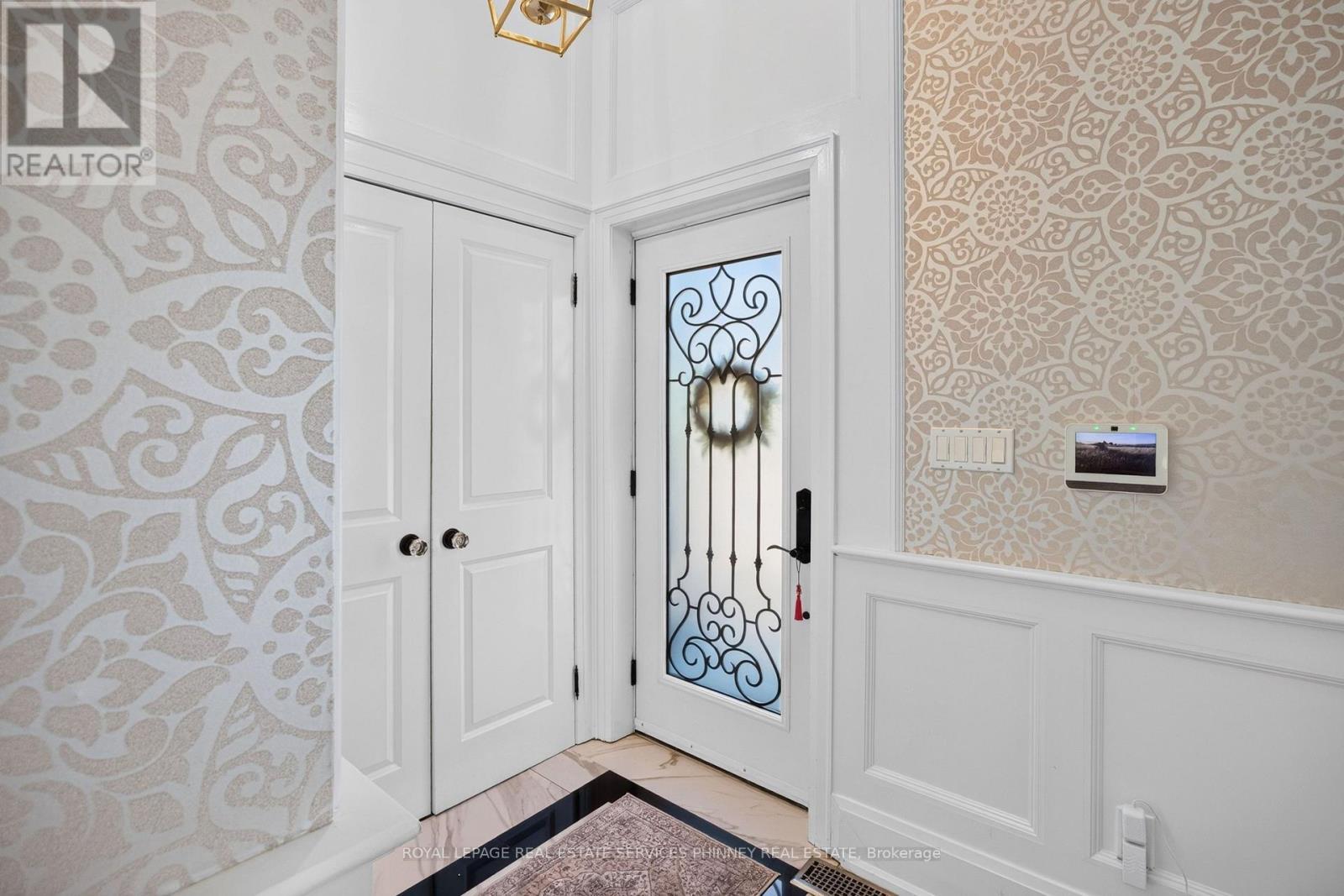 245 Florence Avenue, Toronto, ON - Indoor Photo Showing Other Room
