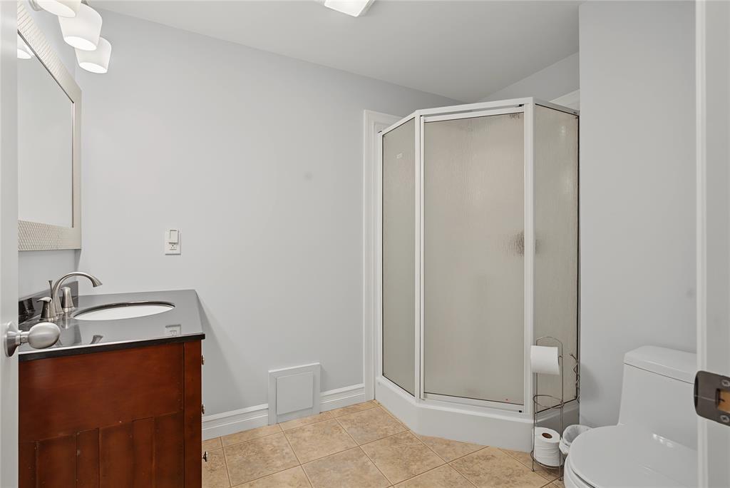 50 Iceland Place, St. John’S, NL - Indoor Photo Showing Bathroom