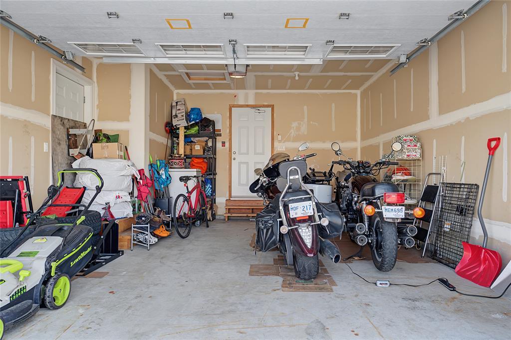50 Iceland Place, St. John’S, NL - Indoor Photo Showing Garage