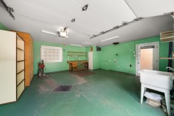 Garage - 