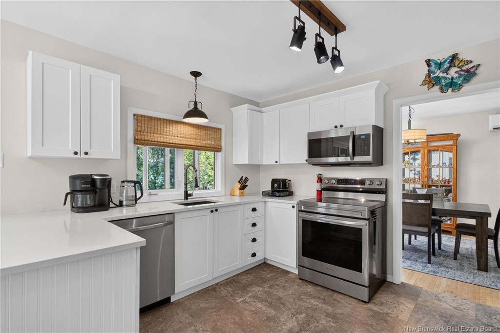 805 Yale Ave, Riverview, NB
