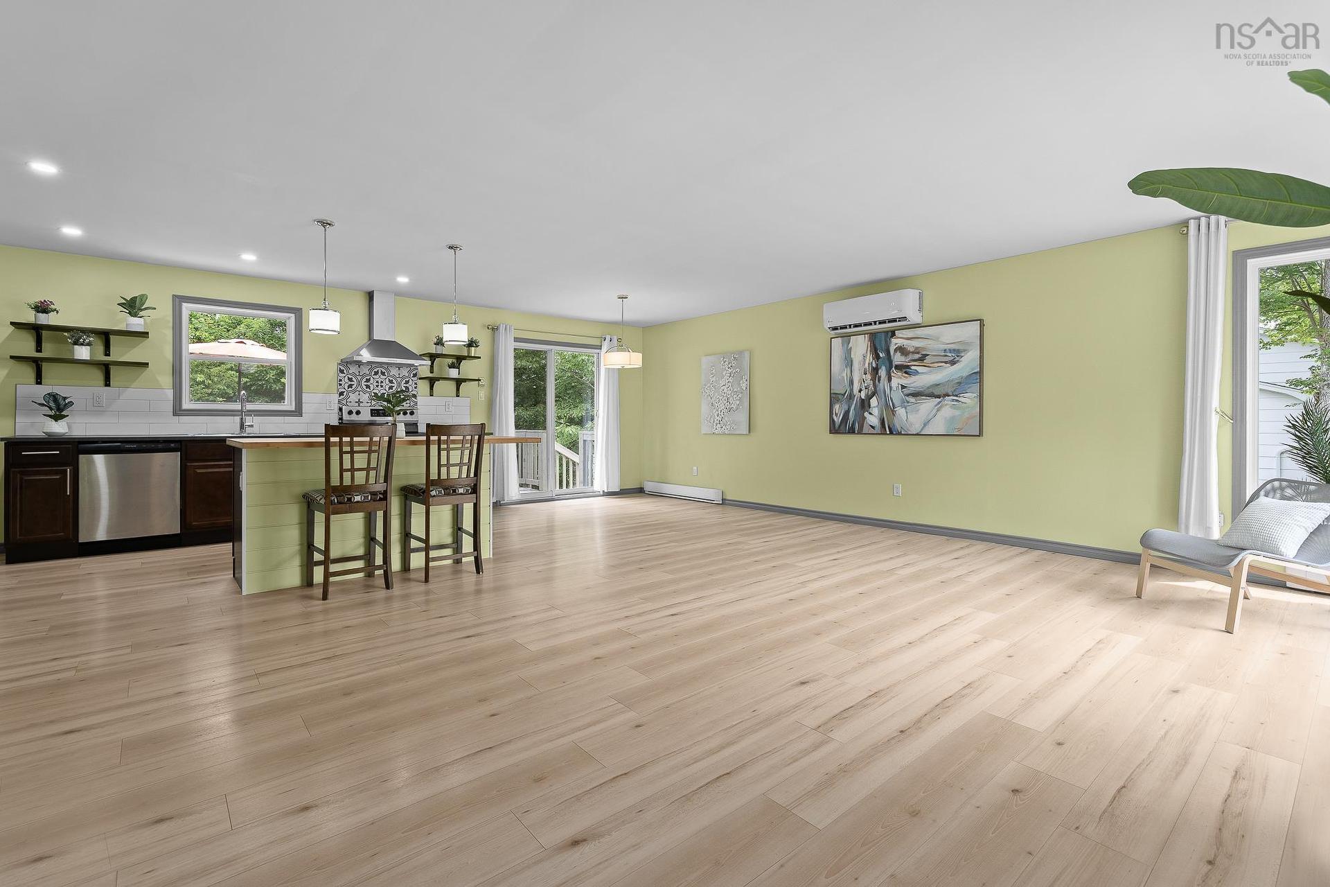 87 Marlboro Drive, Bridgewater, NS - Indoor