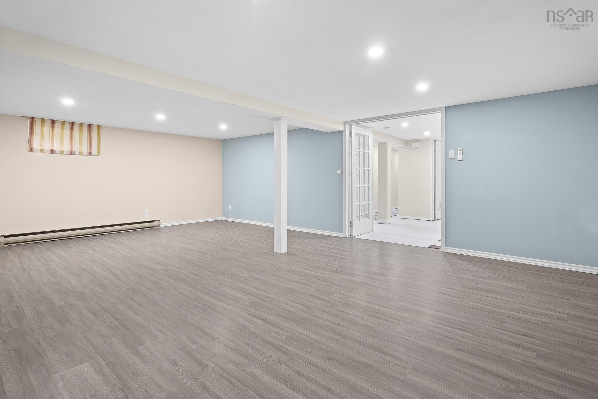 87 Marlboro Drive, Bridgewater, NS - Indoor Photo Showing Other Room
