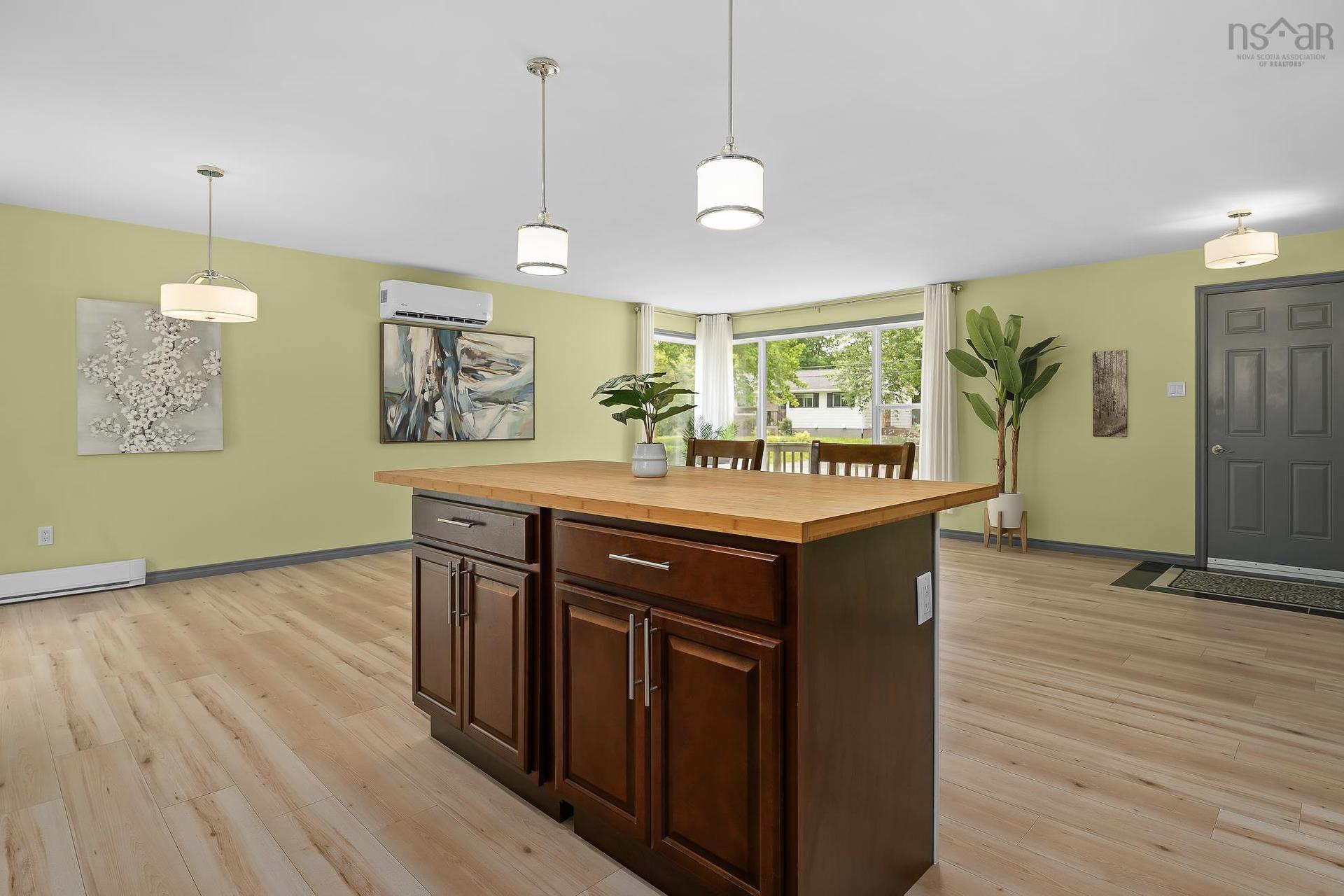 87 Marlboro Drive, Bridgewater, NS - Indoor