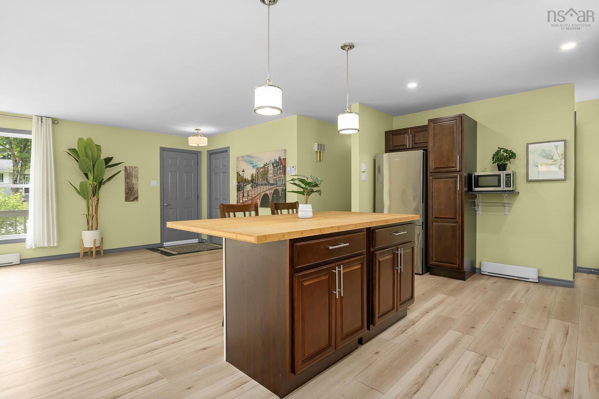 87 Marlboro Drive, Bridgewater, NS - Indoor Photo Showing Kitchen