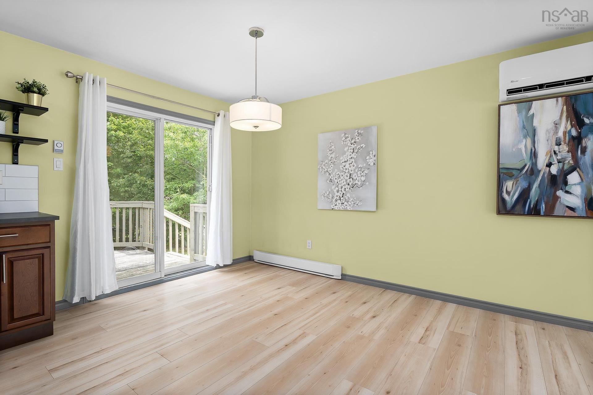 87 Marlboro Drive, Bridgewater, NS - Indoor Photo Showing Other Room