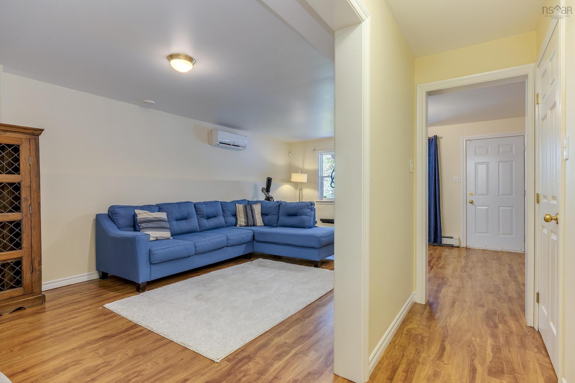 209 Sheppards Run, Beechville, NS - Indoor Photo Showing Living Room