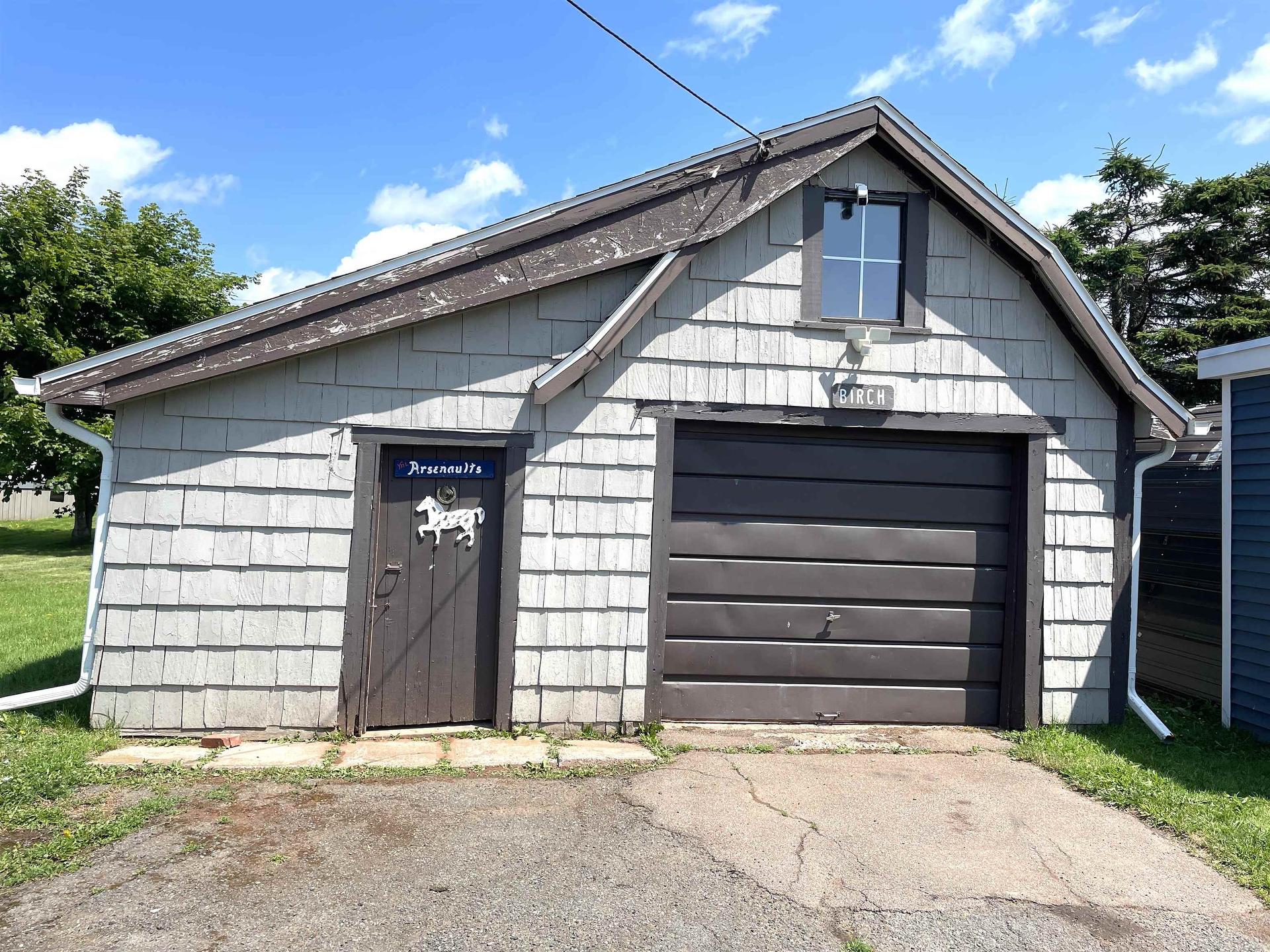 533 Sheen Street, Summerside, PE - Outdoor