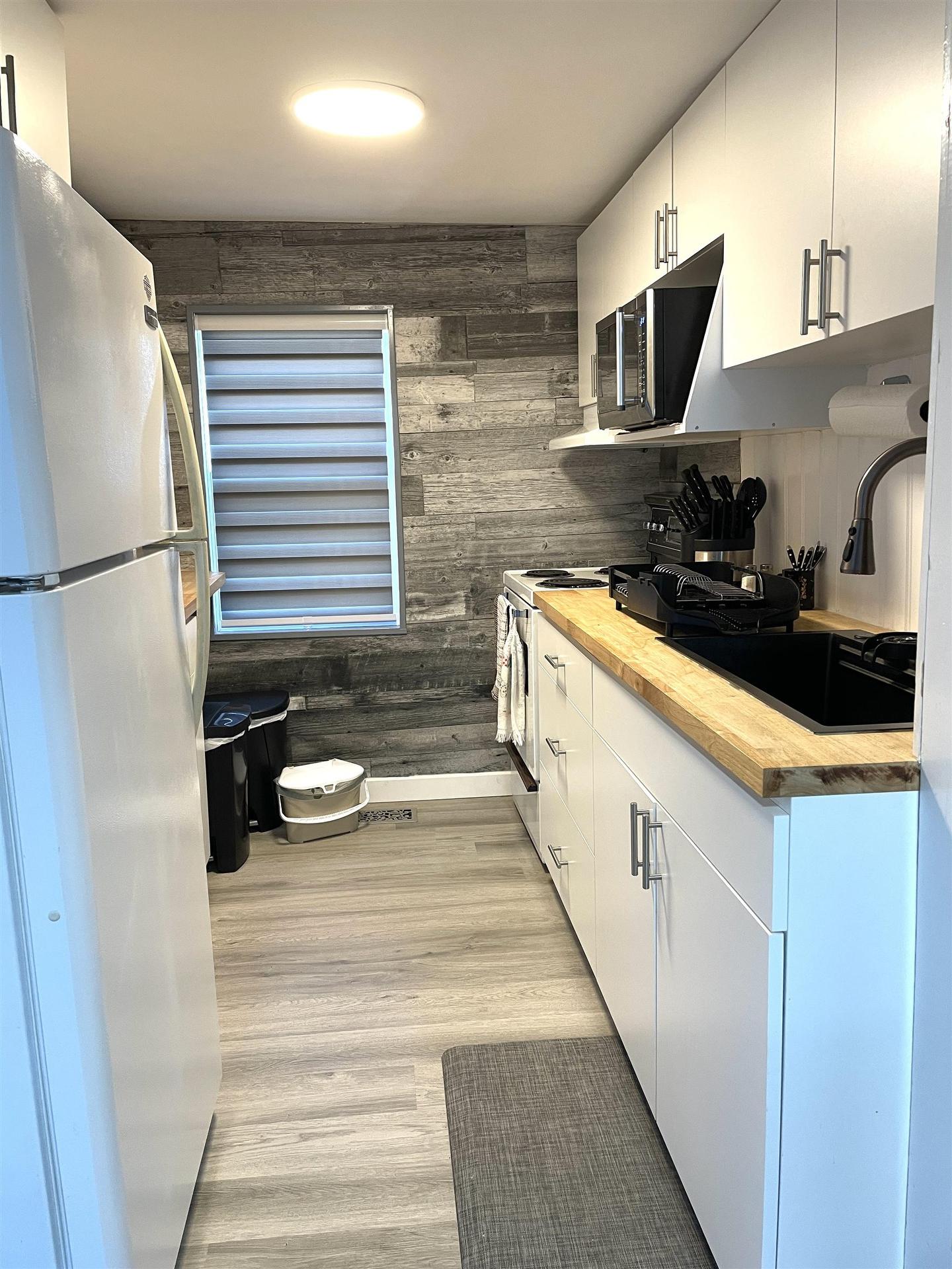 533 Sheen Street, Summerside, PE - Indoor Photo Showing Kitchen