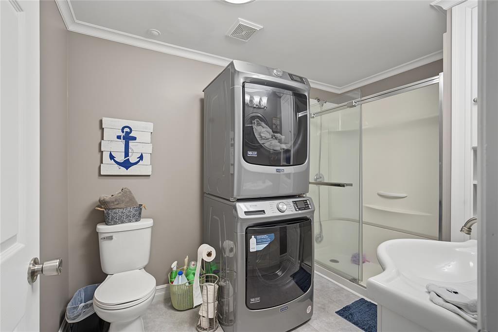 51 Croydon Street, Paradise, NL - Indoor Photo Showing Laundry Room