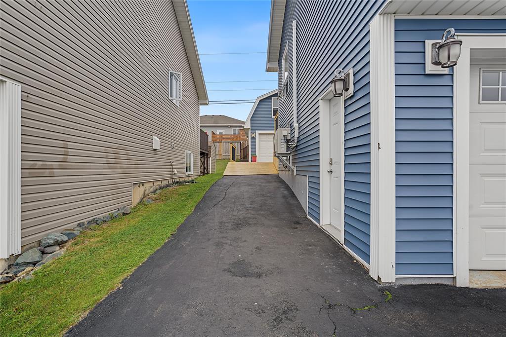 51 Croydon Street, Paradise, NL - Outdoor