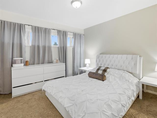 107 Berkshire Bay, Winnipeg, MB - Indoor Photo Showing Bedroom