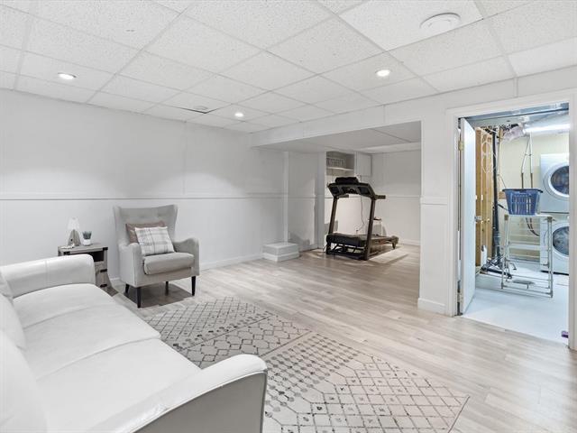 107 Berkshire Bay, Winnipeg, MB - Indoor