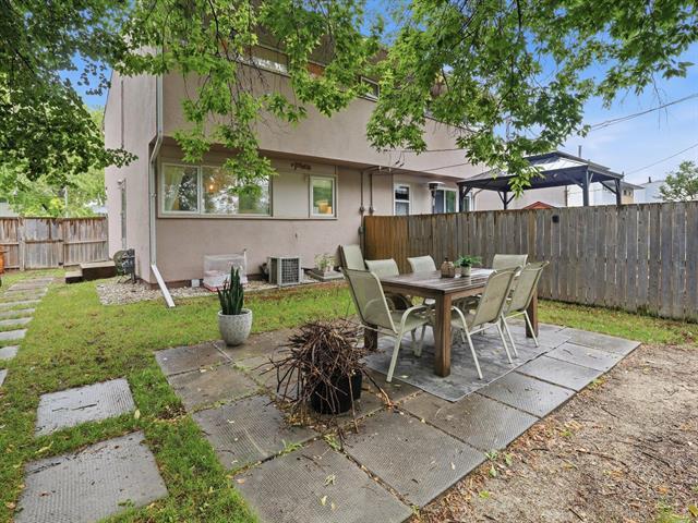 107 Berkshire Bay, Winnipeg, MB - Outdoor With Deck Patio Veranda