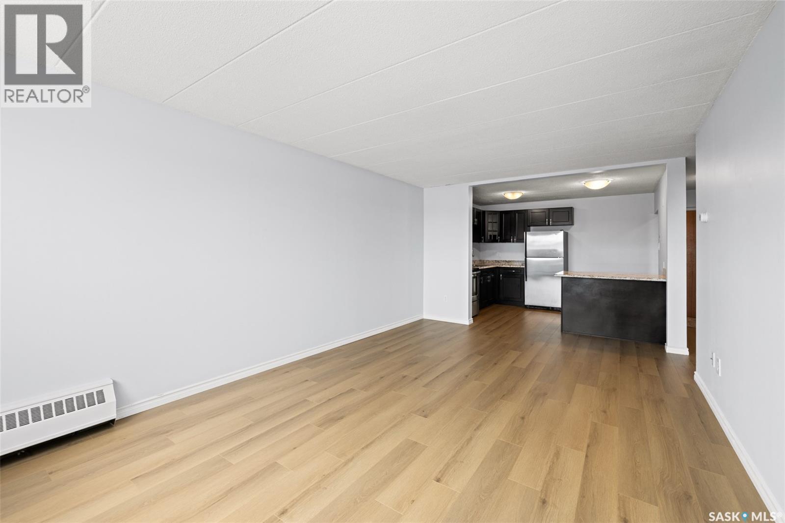21 2620 5Th Avenue N, Regina, SK - Indoor Photo Showing Other Room