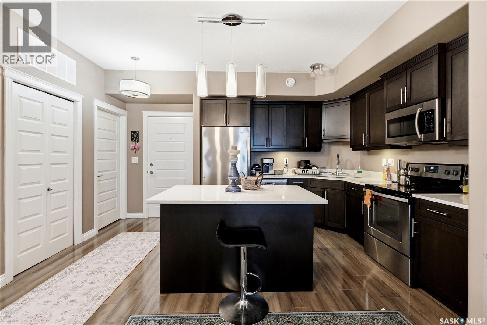 210 423 Nelson Road, Saskatoon, SK - Indoor Photo Showing Kitchen With Upgraded Kitchen
