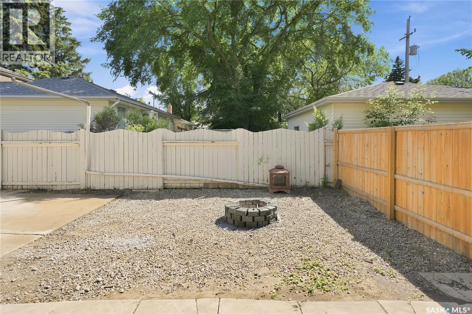 1116 Ewart Avenue, Saskatoon, SK - Outdoor