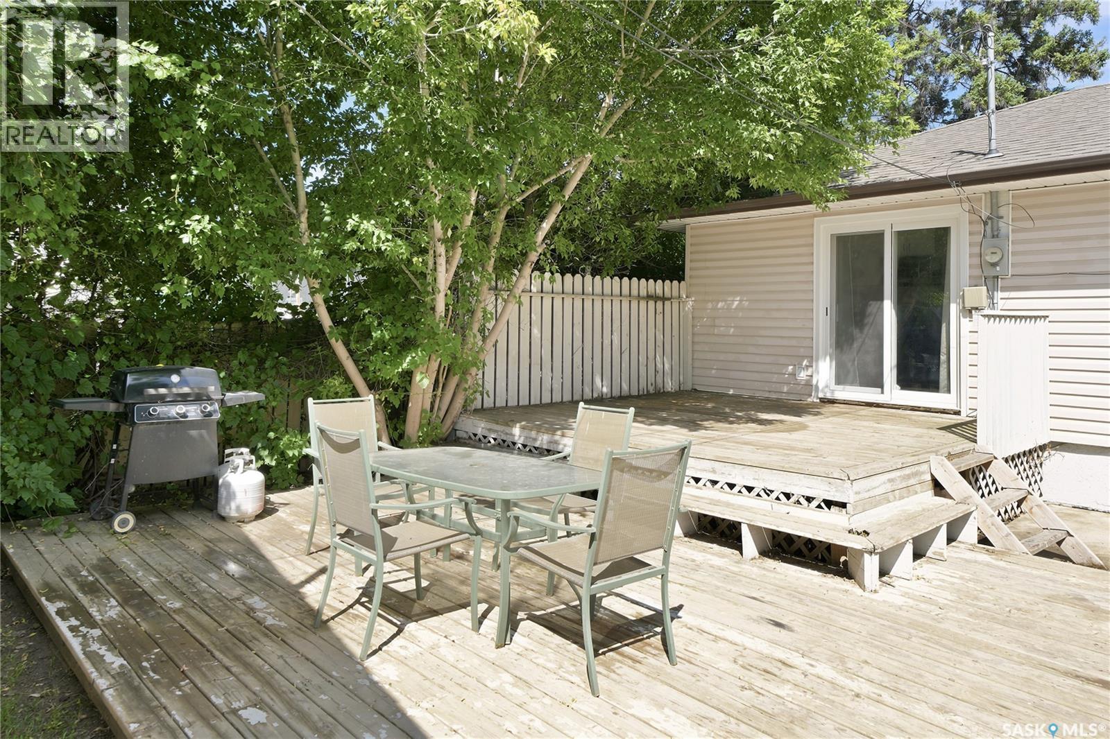 1116 Ewart Avenue, Saskatoon, SK - Outdoor With Deck Patio Veranda