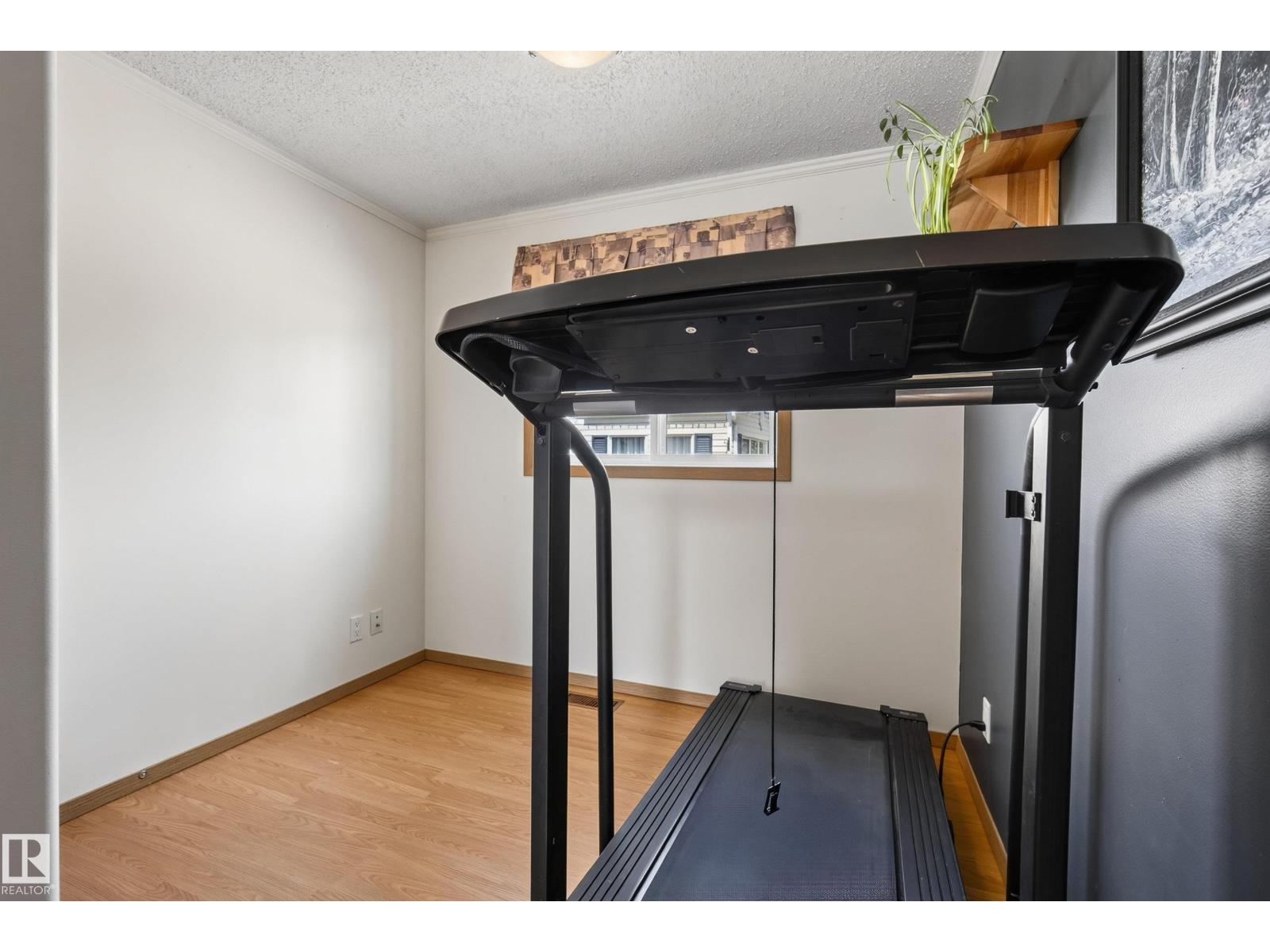 547 Evergreen Park Nw, Edmonton, AB - Indoor