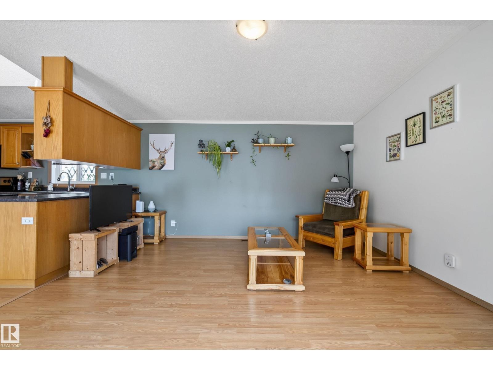 547 Evergreen Park Nw, Edmonton, AB - Indoor