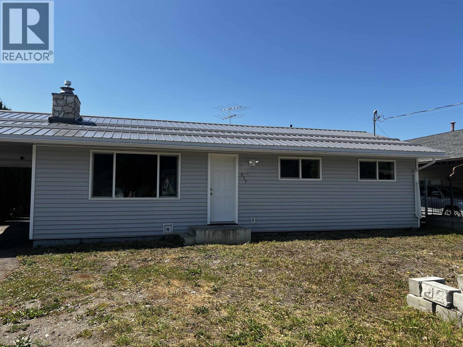 237 E 3Rd Avenue, Fort St. James, BC - Outdoor