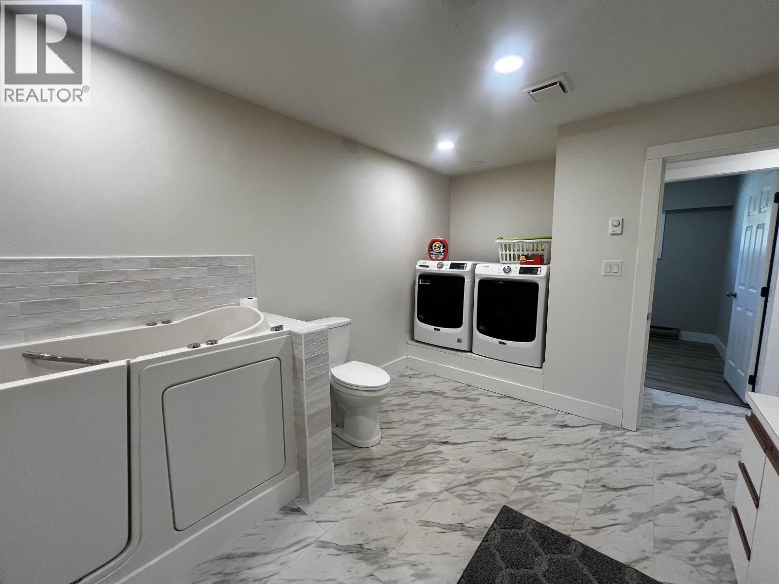 237 E 3Rd Avenue, Fort St. James, BC - Indoor