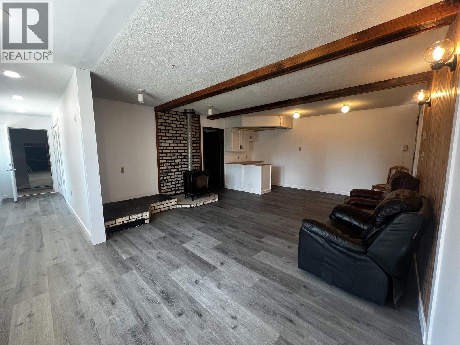 237 E 3Rd Avenue, Fort St. James, BC - Indoor Photo Showing Other Room