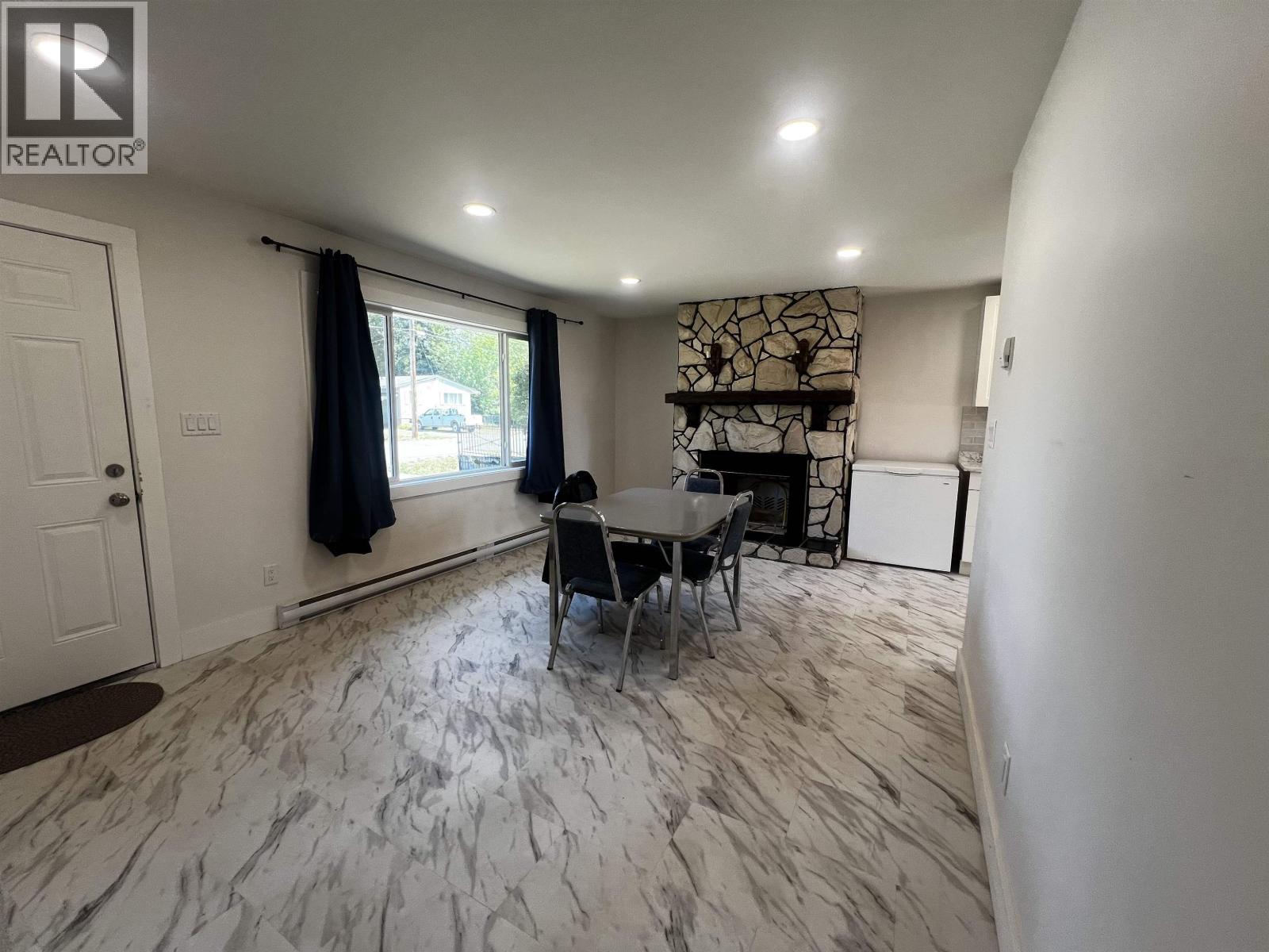 237 E 3Rd Avenue, Fort St. James, BC - Indoor Photo Showing Other Room