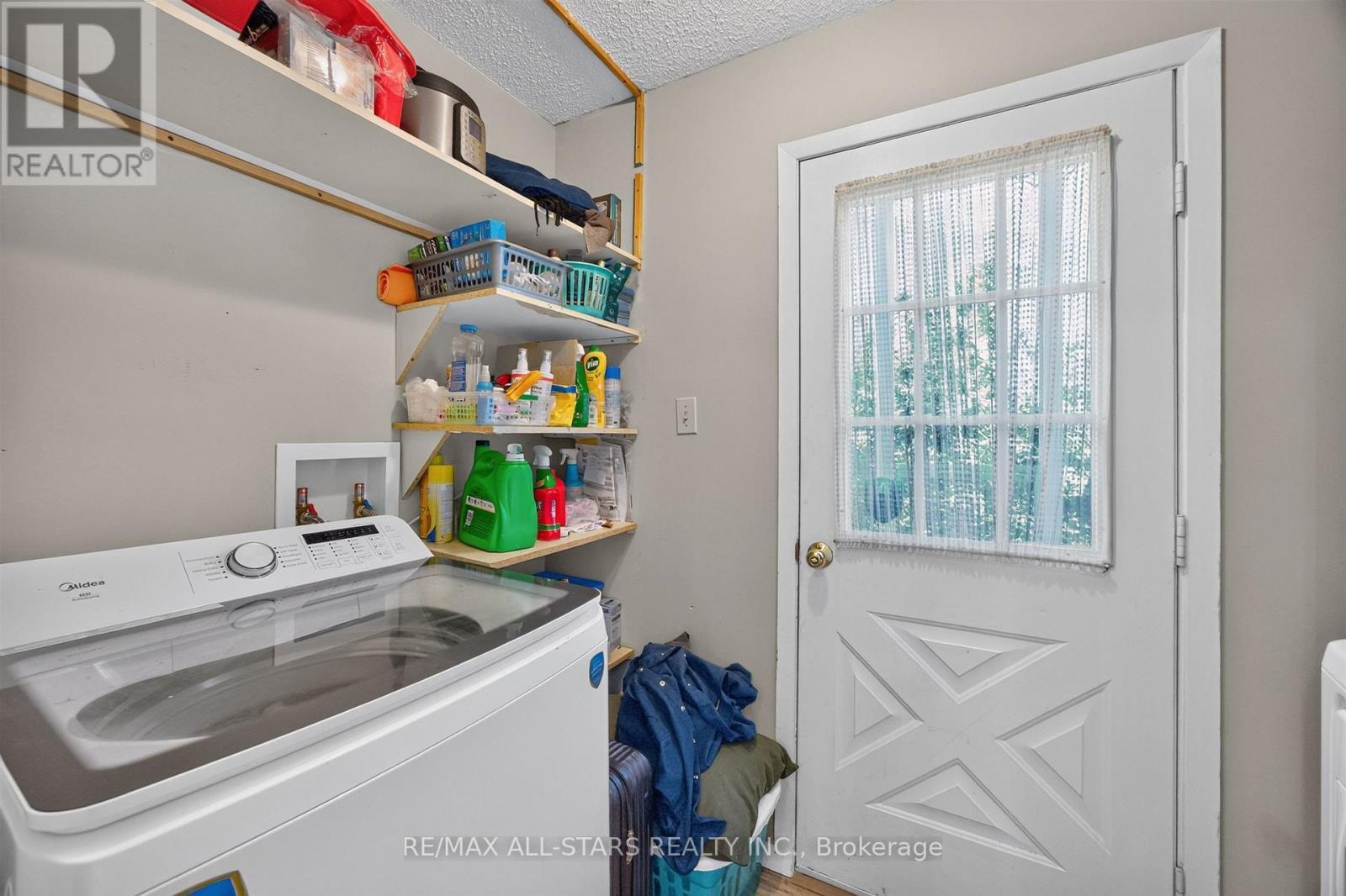68 Patterson Crescent, Ajax, ON - Indoor Photo Showing Laundry Room