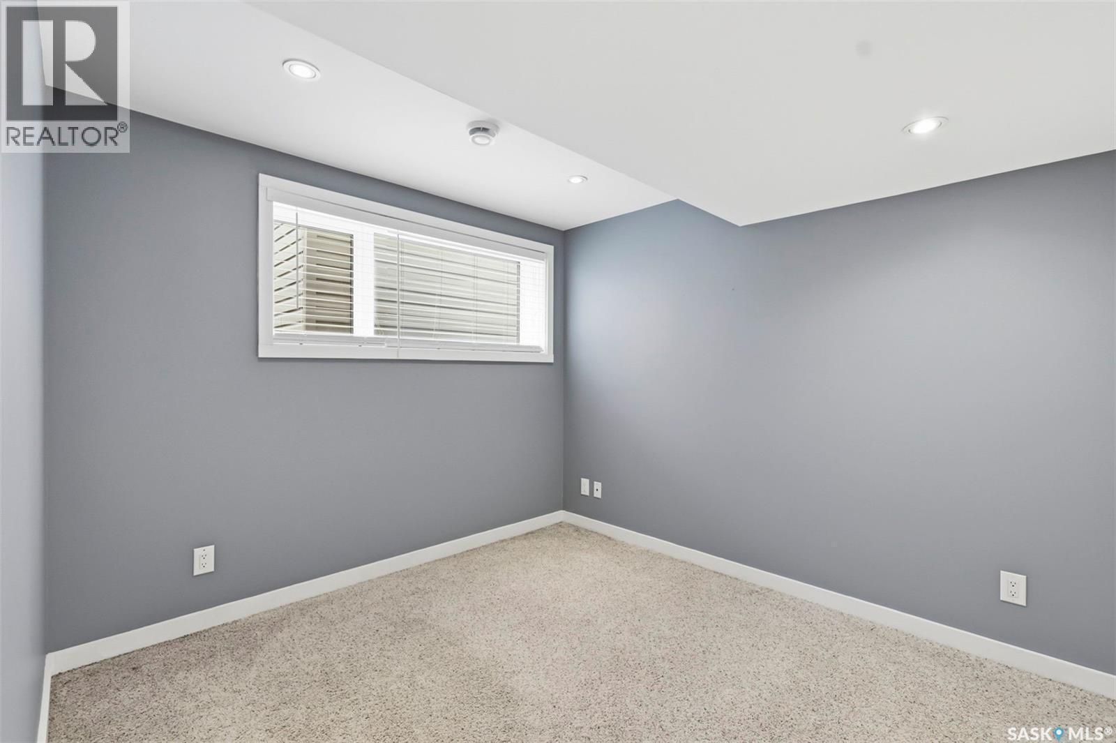 210 Laval Crescent, Saskatoon, SK - Indoor Photo Showing Other Room