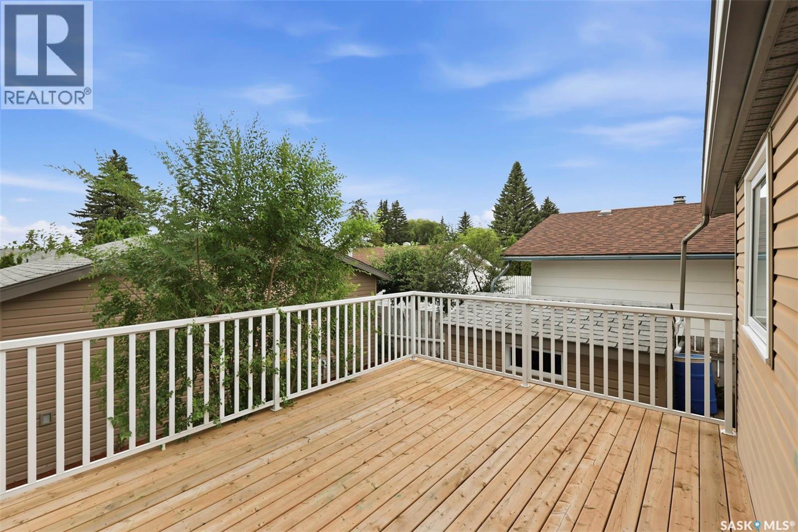 210 Laval Crescent, Saskatoon, SK - Outdoor With Deck Patio Veranda With Exterior