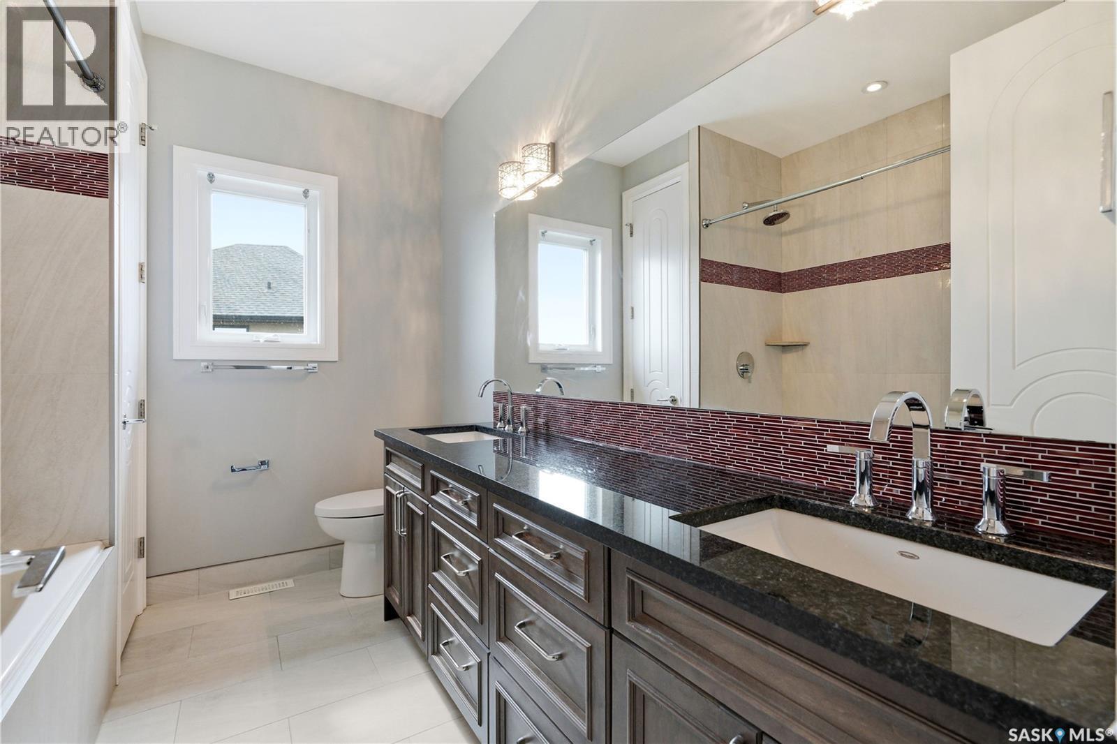 138 Flegel Court, Saskatoon, SK - Indoor Photo Showing Bathroom