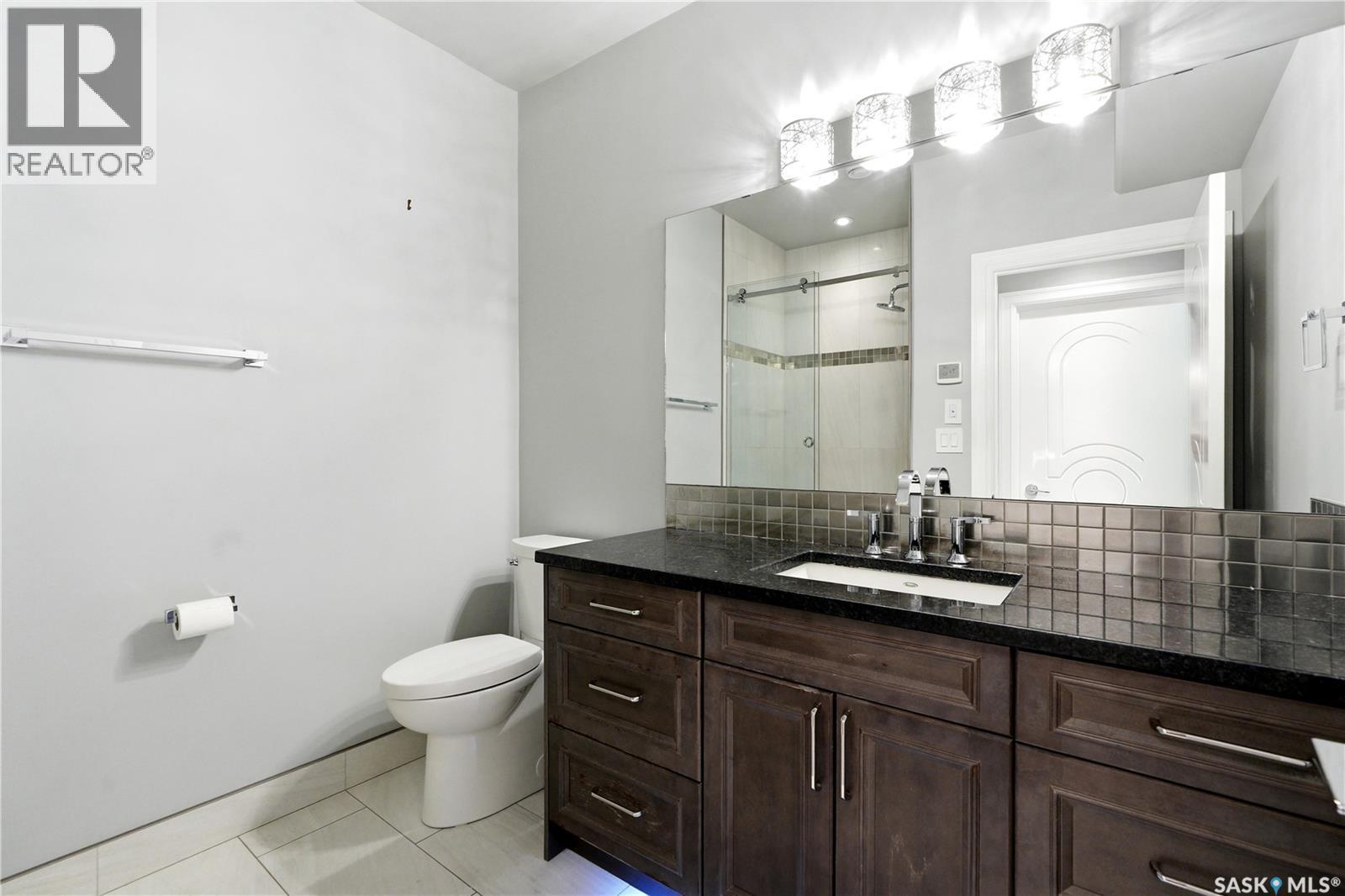 138 Flegel Court, Saskatoon, SK - Indoor Photo Showing Bathroom
