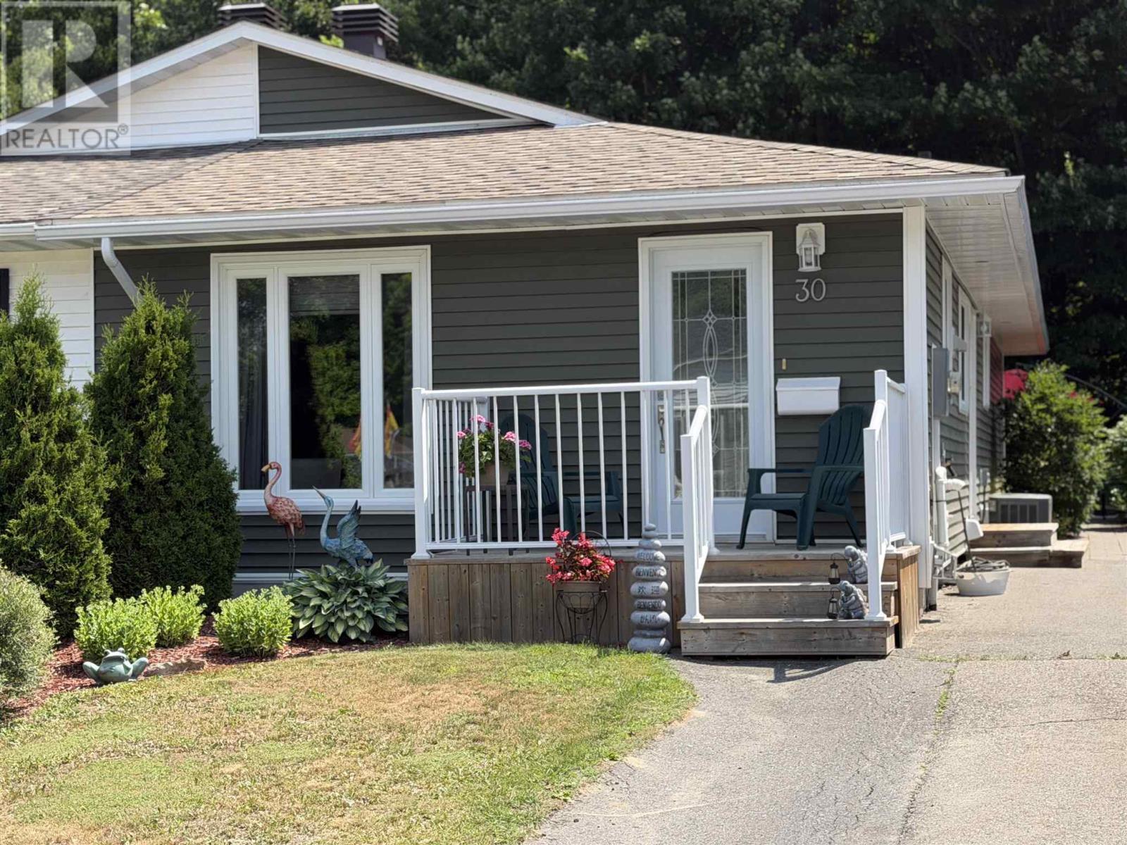 30 Colwill Dr, Elliot Lake, ON - Outdoor With Deck Patio Veranda