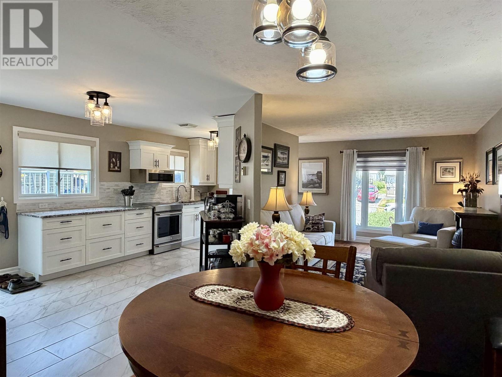 30 Colwill Dr, Elliot Lake, ON - Indoor