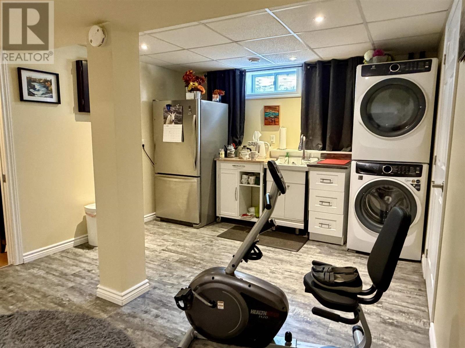 30 Colwill Dr, Elliot Lake, ON - Indoor Photo Showing Laundry Room